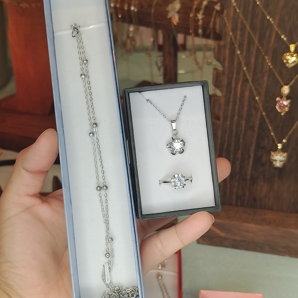 Silver flower design set 3 piece